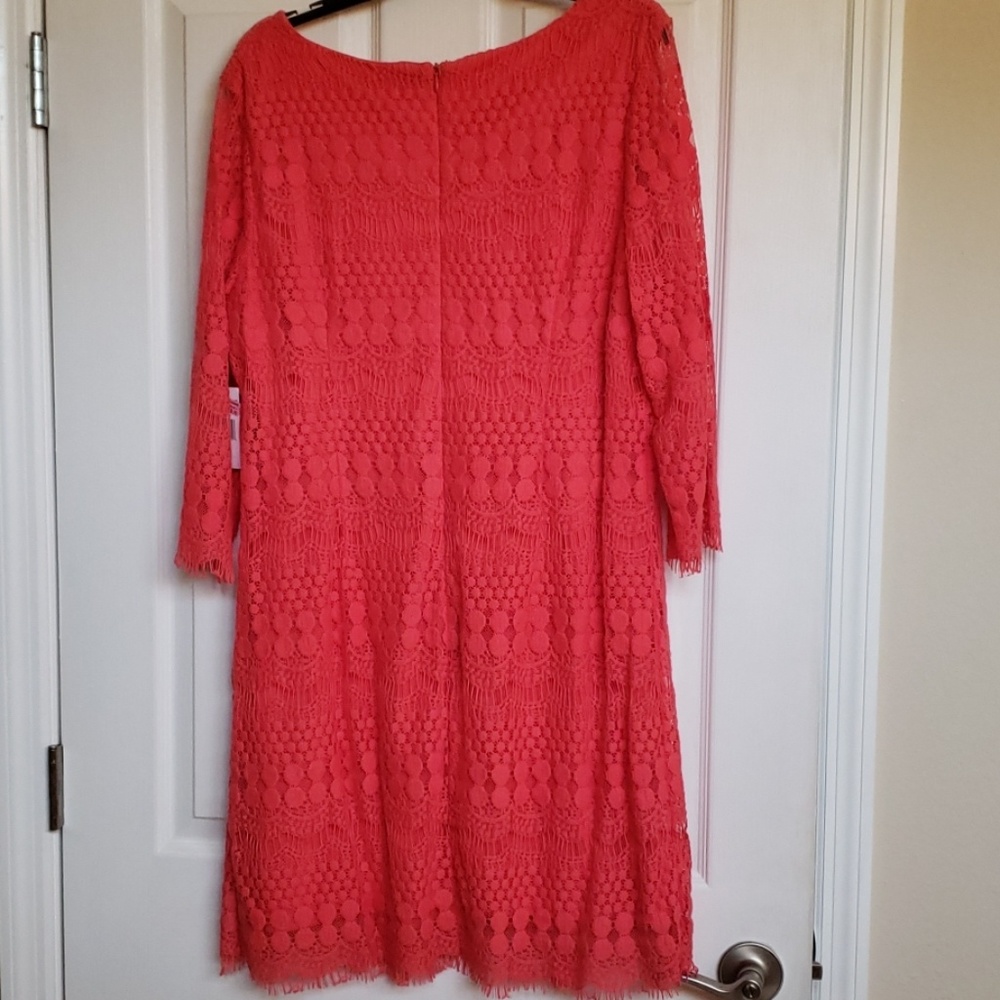 Dress - Picture 4 of 5